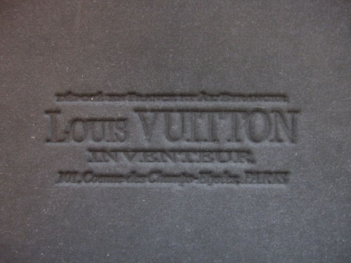 Louis Vuitton replica Damier Graphite canvas laptop sleeve 13