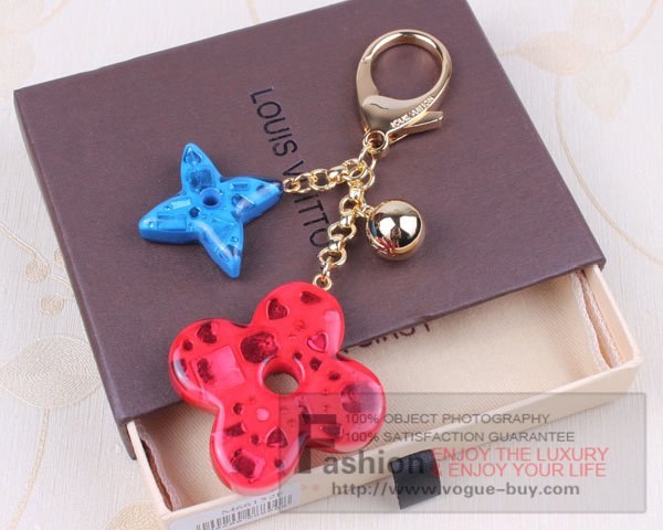 Louis Vuitton replica Glam Flower bag charm M66152F (red)