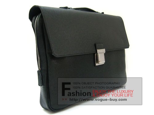 Louis Vuitton replica Taiga Leather Vassili PM M32640(boreal)