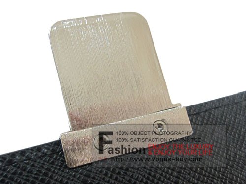 Louis Vuitton replica Taiga Leather Vassili PM M32640(boreal)
