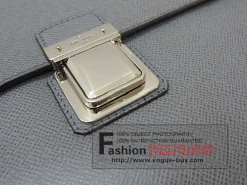 Louis Vuitton replica Taiga Leather Vassili GM M32638 (glacier)