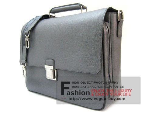 Louis Vuitton replica Taiga Leather Vassili GM M32638 (glacier)