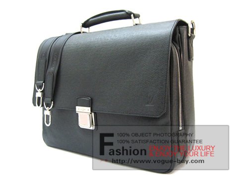 Louis Vuitton replica Taiga Leather Vassili GM M32637 (boreal)