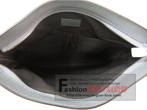 Louis Vuitton replica Taiga Leather Sasha messenger bag M32630 (glacier)