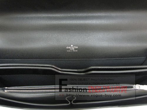 Louis Vuitton replica Taiga Leather Robusto 2 compartments M31042 (ardoise)